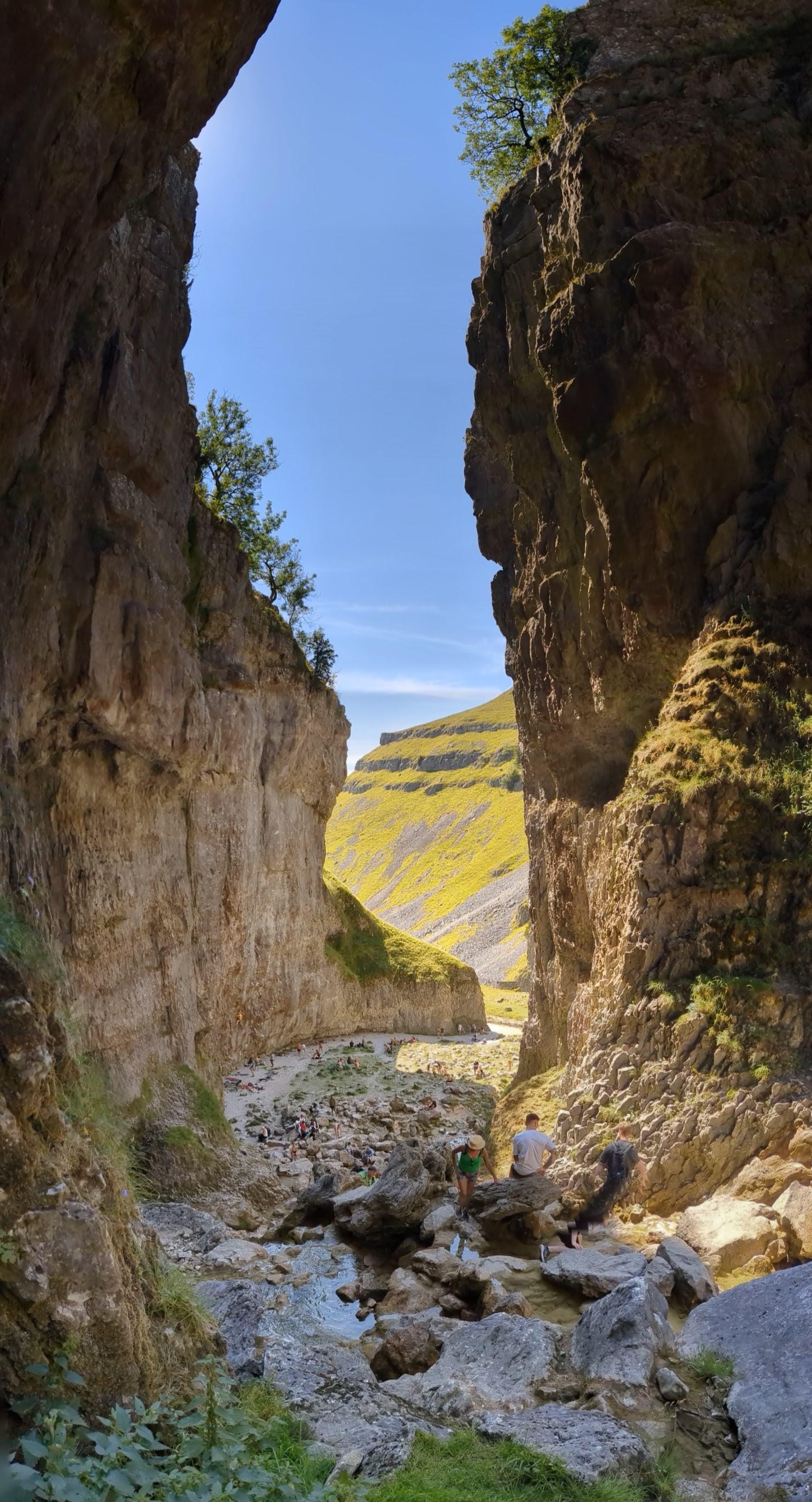 Gordale Scar and Janet's Foss — image 1